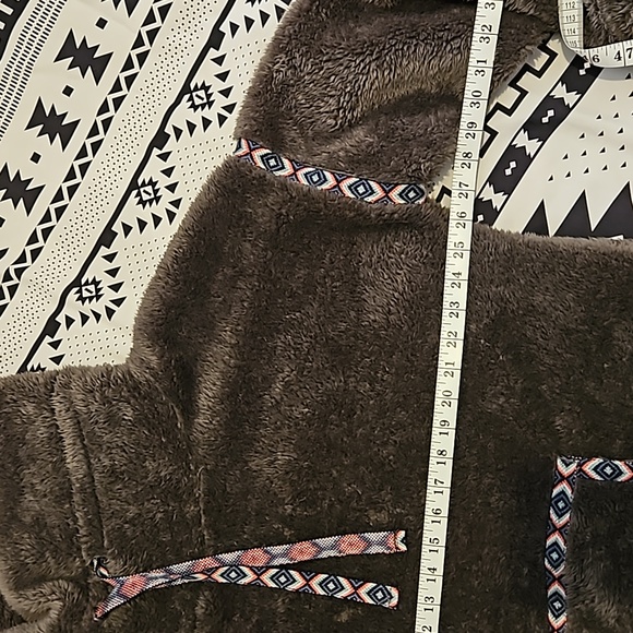 Sherpa Fleece by Sundance - Picture 4 of 9